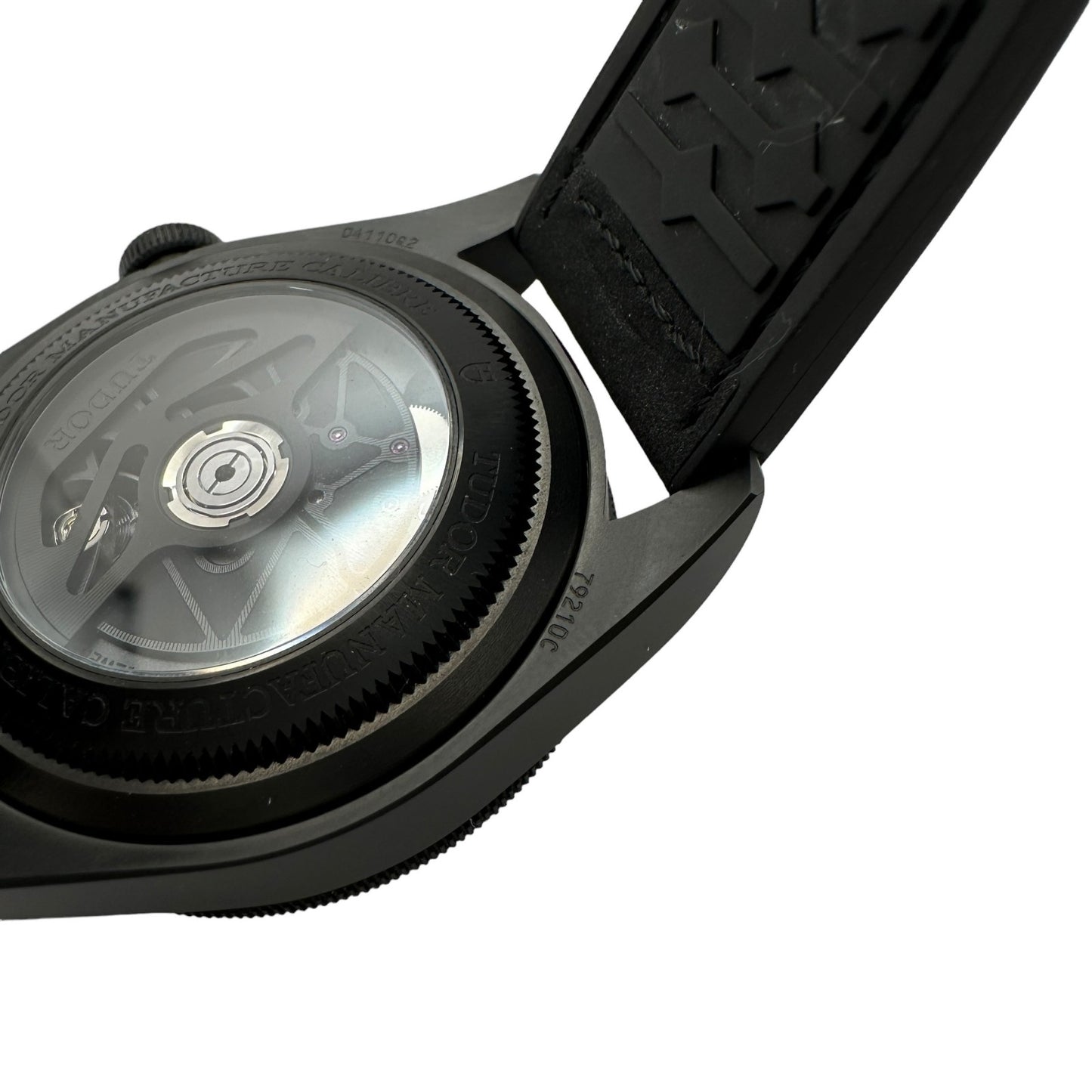 チューダー ブラックベイ ブラックセラミック 79210CNU ブラック 41mm 自動巻き 腕時計 箱 ギャラ 替えベルト